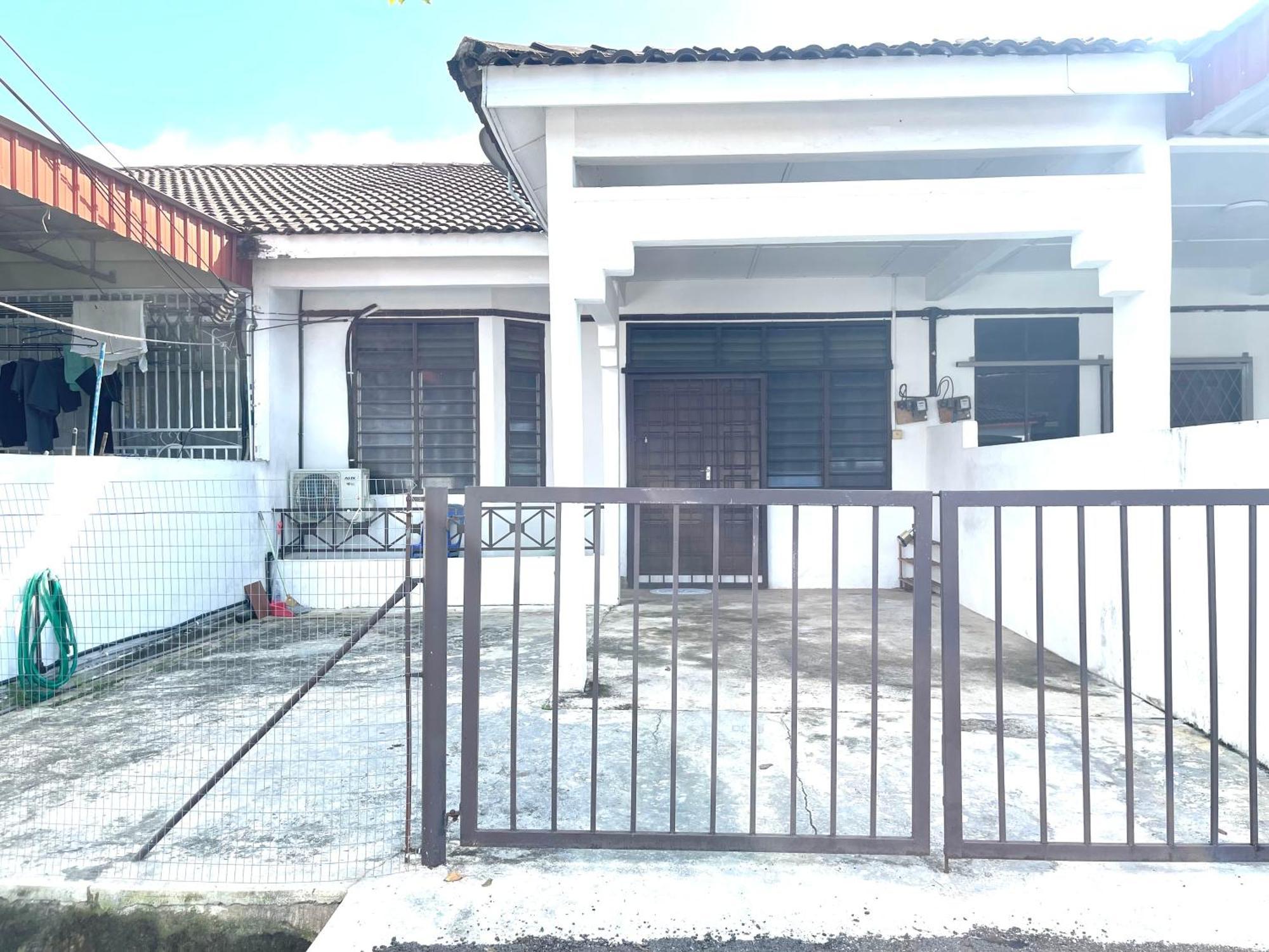Entire Cozy Home 16 • 3 Bedroom @ Alma Bukit Mertajam Exterior photo